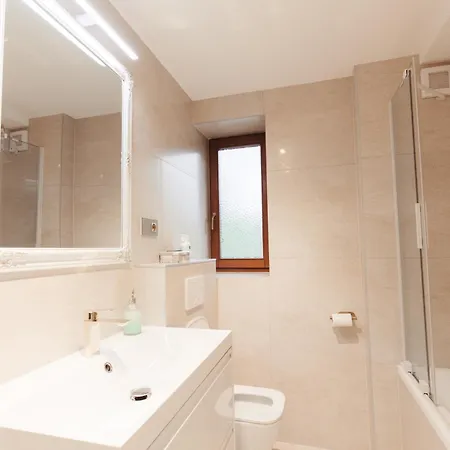 Moderny V Najlepsej Lokalite Apartament